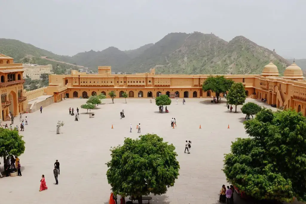Day 8: Amber Fort, Delhi, Dwarka
